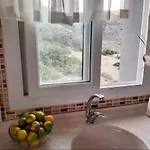 Karaburun'da Deniz Manzaralı Ferah Dubleks Villa
