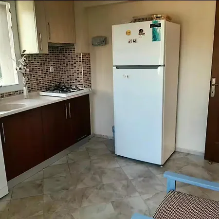 Karaburun'da Deniz Manzarali Ferah